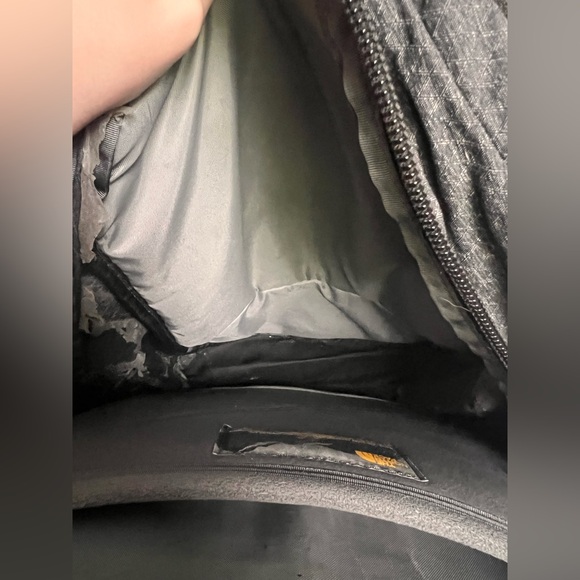 North Face Recon Bookbag - read description - Picture 7 of 11